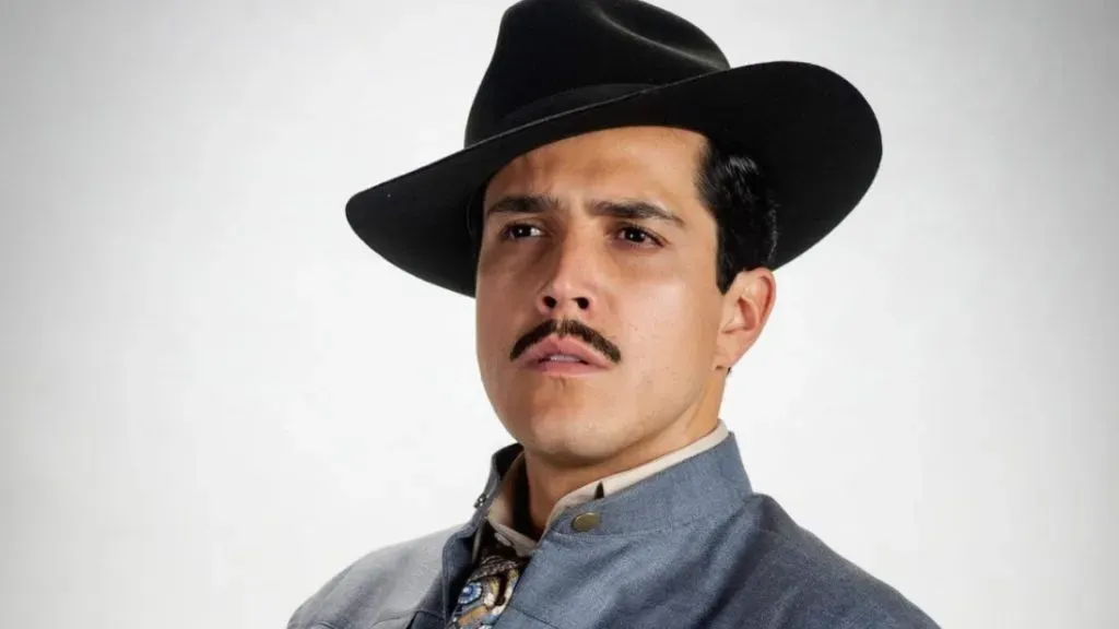 Mario Morán como Pedro Infante
