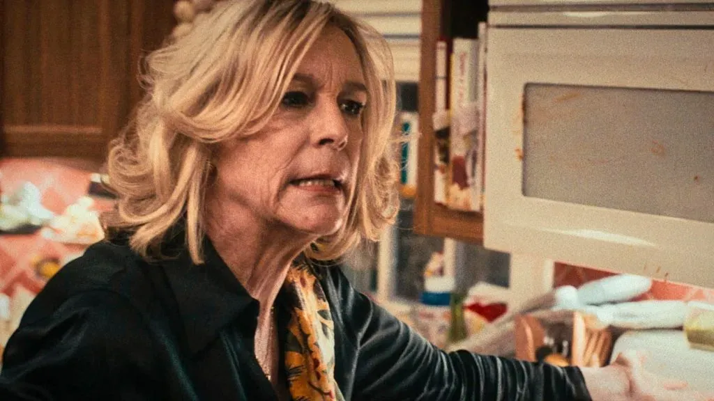 Jamie Lee Curtis, uno de los mejores cameos de la temporada. (IMDb)