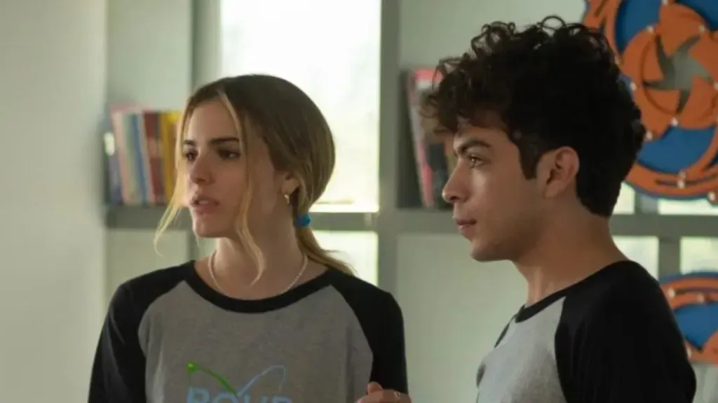 Michelle Pellicer y Gustavo Cruz en ‘Cindy la Regia: La Serie’ (Netflix)