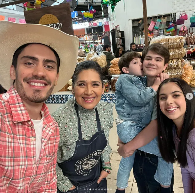 De izquierda a derecha: Iván Amozurrutia, Maru Bravo, Anthony Giuletti, Alexander Tavizón, y Cass Iturralde. Imagen: @ivan_amoz.