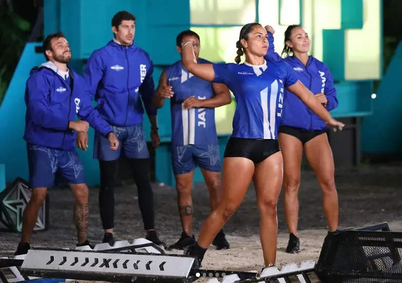 Lizli Patiño, quien está delante de todos en esta imagen, se irá de la competencia según los sitios de spoilers. Imagen: @xatlonmx.