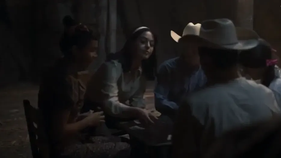 La Pinzona, al igual que sus padres, es aficionada al juego. Imagen: @AmorVirtualXLucero.