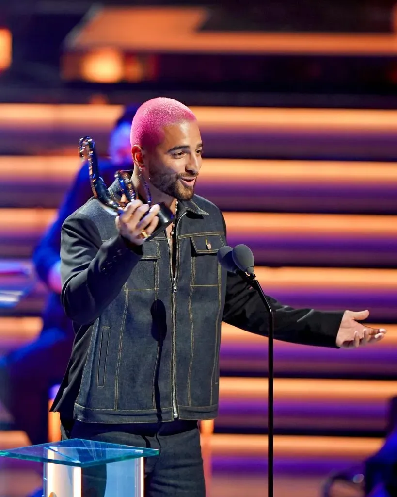 Maluma ya ha triunfado en estos premios en 2021, y buscará repetir su hazaña este 2024. Imagen: Getty Images.
