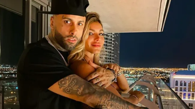 Aleska Genesis y Nicky Jam (IG @aleskagenesis)