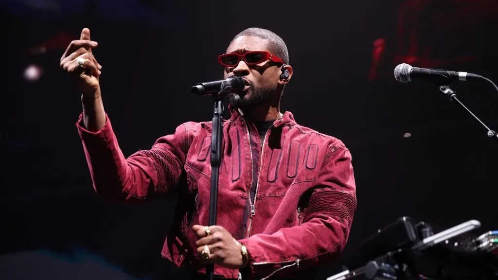Usher brindará show de medio tiempo en el Super Bowl 2024.