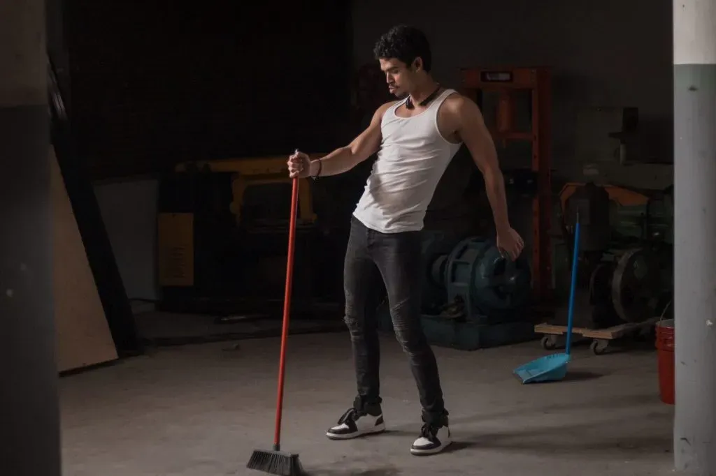 Gerónimo tiene una relación muy fuerte con el baile en la serie. Imagen: Cortesía.