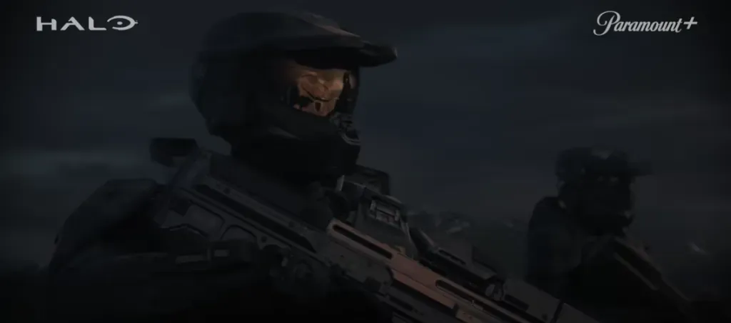 El Jefe Maestro portando su característica armadura Mjolnir en la serie. Imagen: @paramountplusmx.