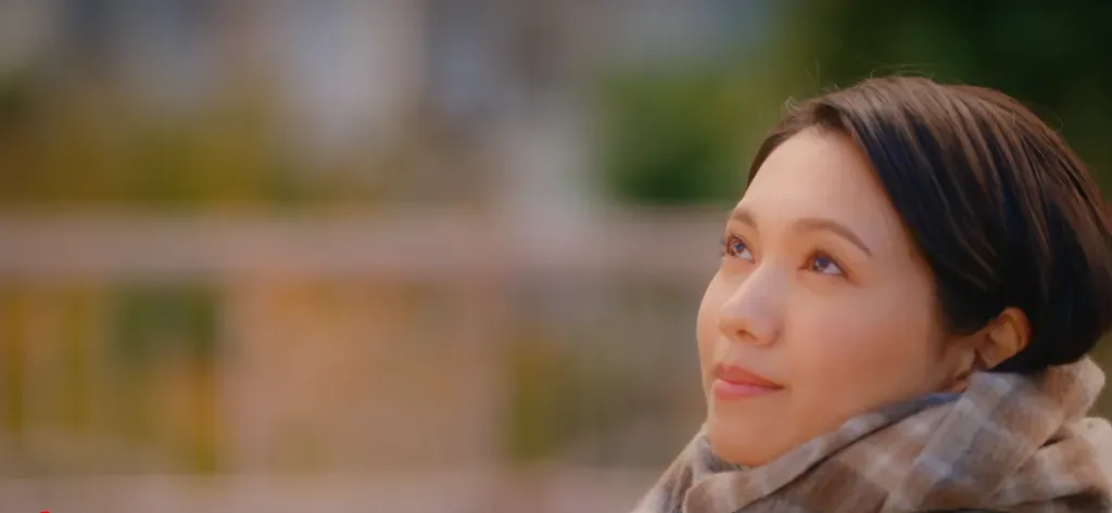 Motomiya Yuri ya no confiaba en absolutamente nadie, hasta que Yoon Tae-oh llega a su vida. Imagen: Netflix.