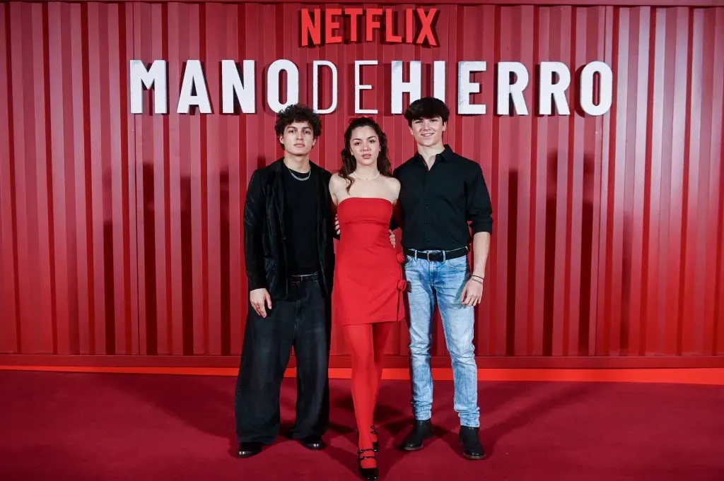 Sandro Ballesteros, Rocío Casanova y Marco de Francisco asisten a la presentación de Mano De Hierro, en Cines Phenomena el 06 de marzo de 2024 en Barcelona, España. Imagen: Getty Images.