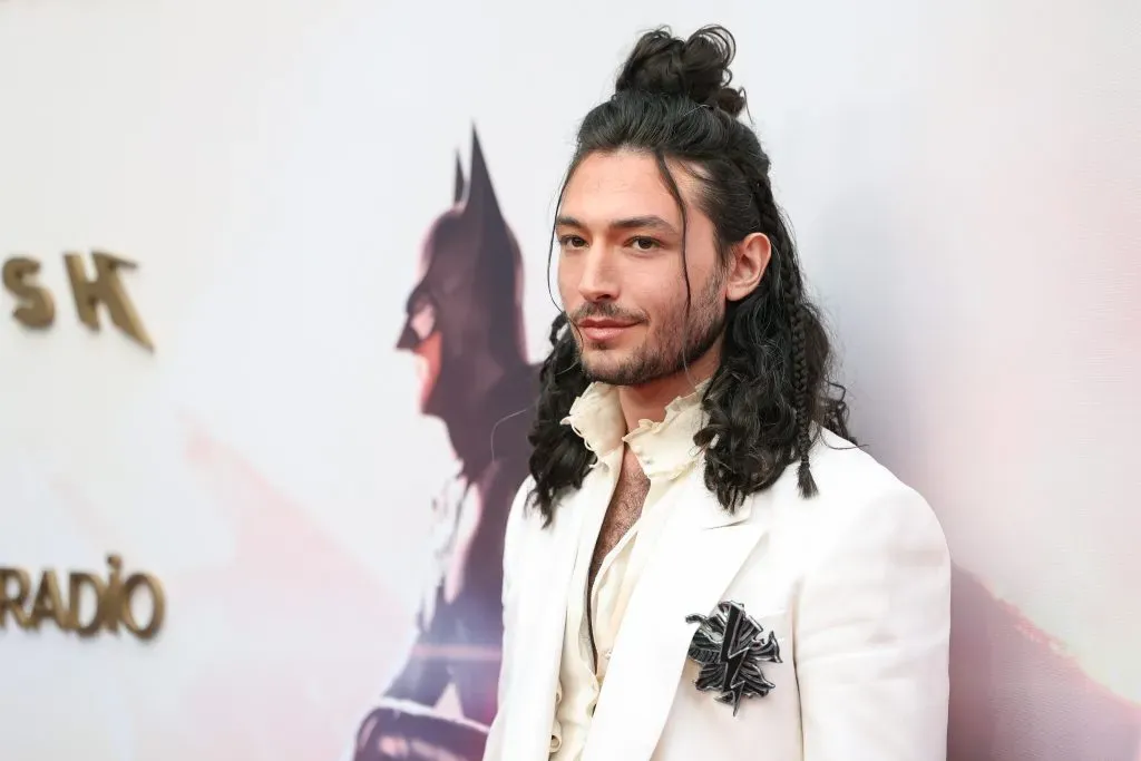 Ezra Miller no pudo regresar a repetir su papel en la serie de Invincible. Imagen: Getty Images.