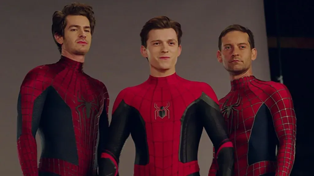 Spider-Man No Way Home creó expectativas para el regreso de Tobey Maguire y Andrew Garfield a sus respectivos universos. (IMDb)
