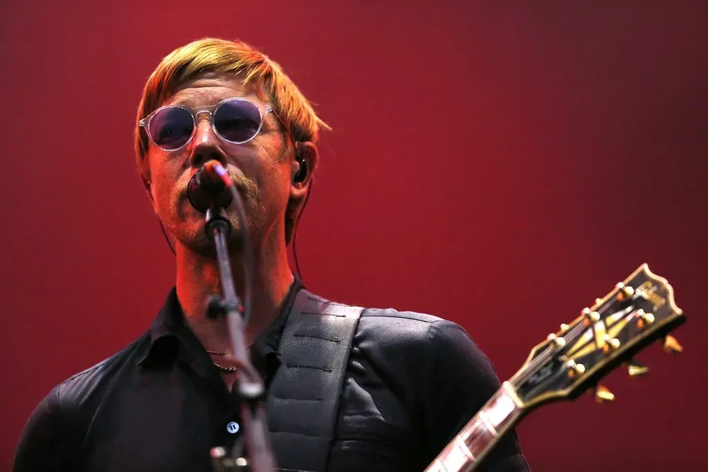 La actuación de Interpol en el Zócalo de la CDMX, también generó una polémica por la bandera monumental que se encuentra en este lugar. Imagen: Getty Images.