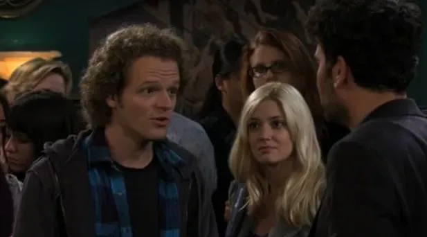 Nick Pasqual interpretó a uno de los alumnos de Ted Mosby en How i met your mother. Imagen: IMDb.