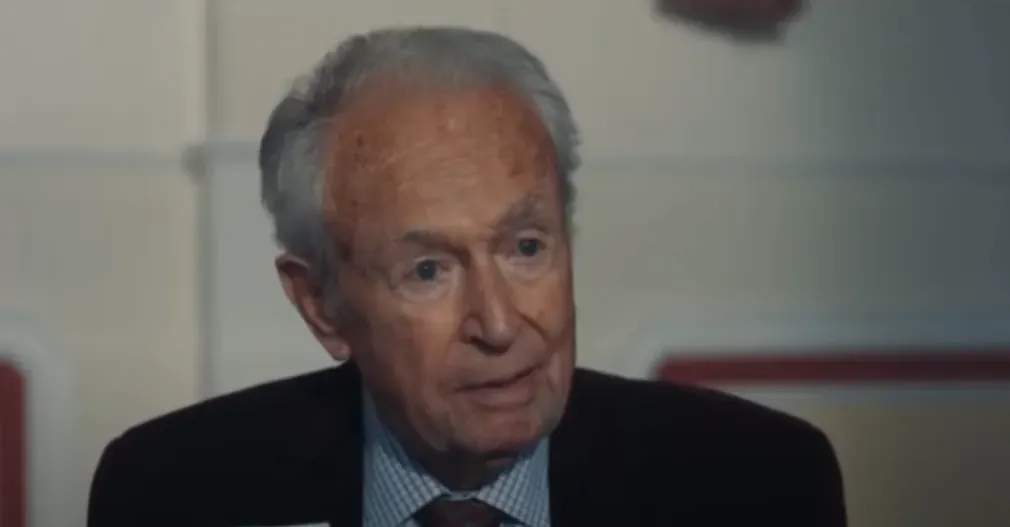 El actor participó una vez más en la serie apenas en 2022 repitiendo su papel, y obteniendo así un récord Guinness por el mayor intervalo entre apariciones en televisión. Imagen: @doccywho569.