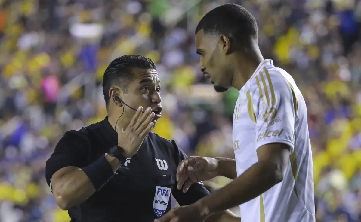 Liga MX confirma al árbitro para la vuelta de Tigres vs. Cruz Azul y sus antecedentes preocupan