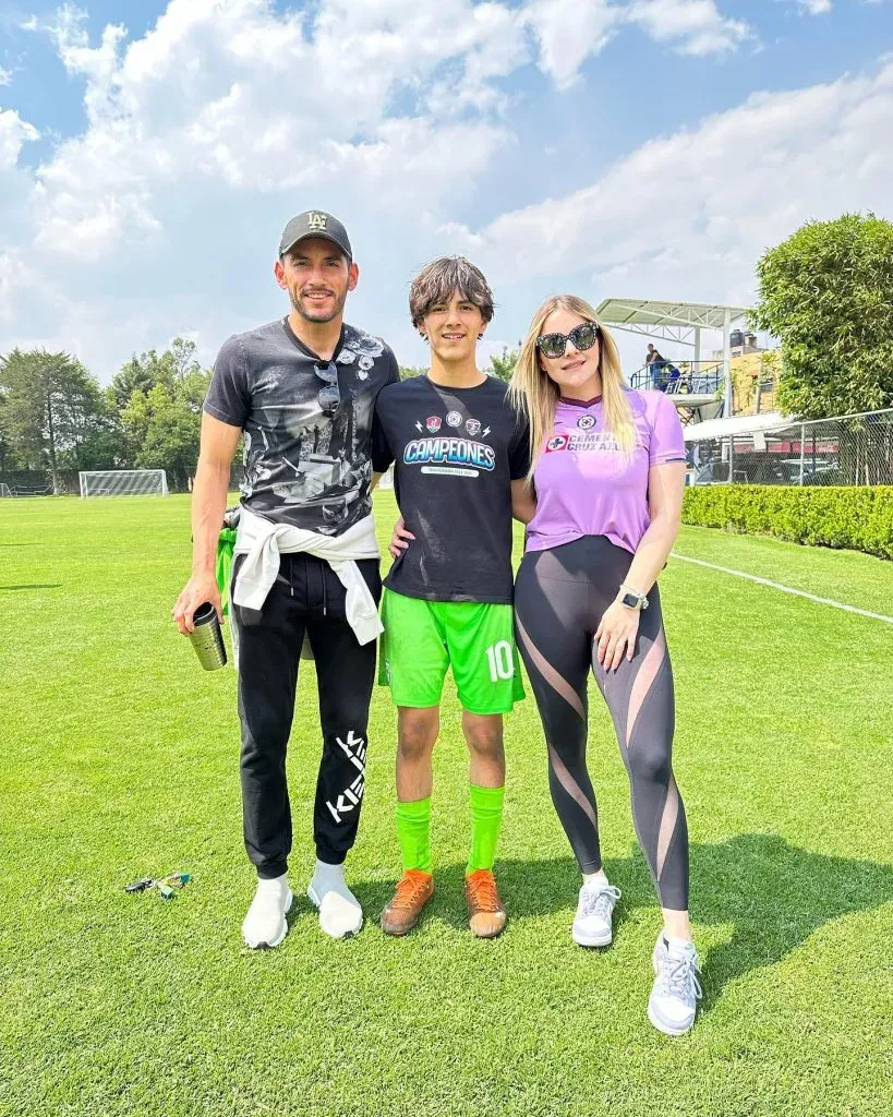 Jesús Corona presumió el campeonato de su hijo en Cruz Azul. (Foto: @jjesuscorona01)