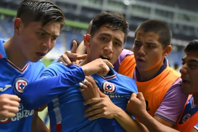 Jeyson Durán firmó el primer gol para Cruz Azul en la Final ante Rayados. (Foto: Imago7)