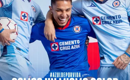 Presentadas las playeras de La Máquina. (Twitter Cruz Azul)