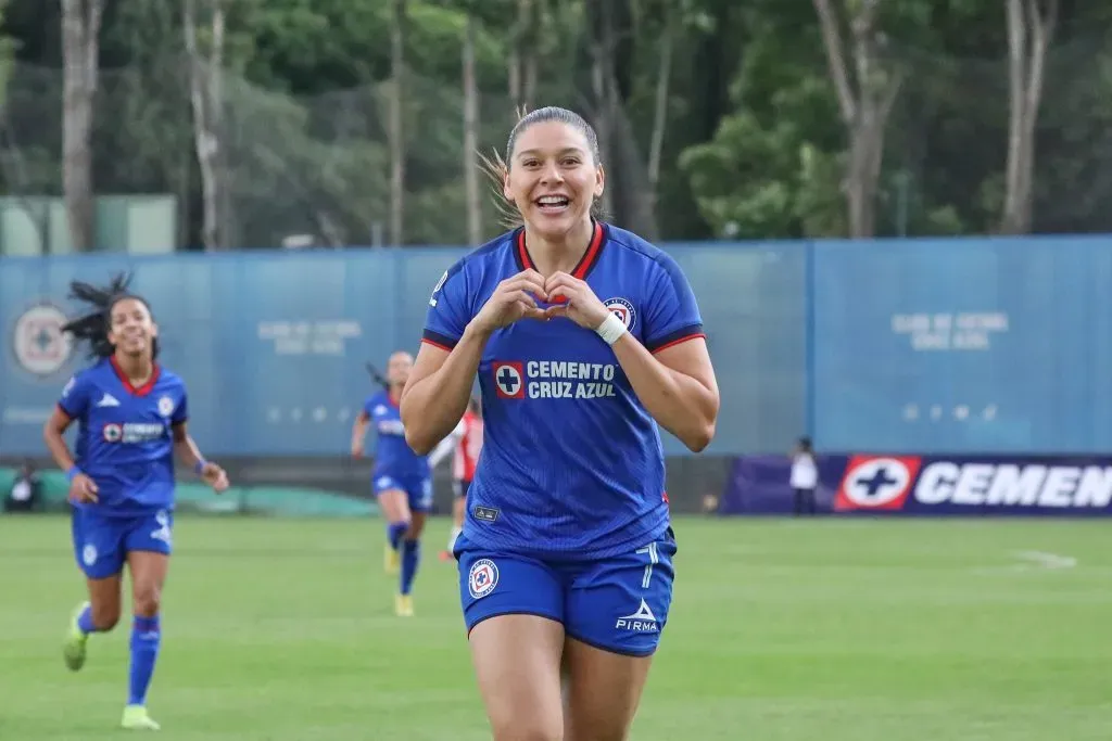 Norma Palafox, en festejo de gol. (Imago 7)