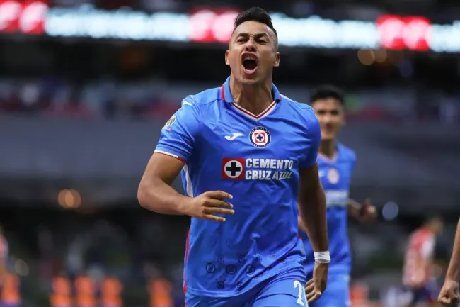 Cruz Azul rescindió el contrato de Iván Morales (Imago 7)