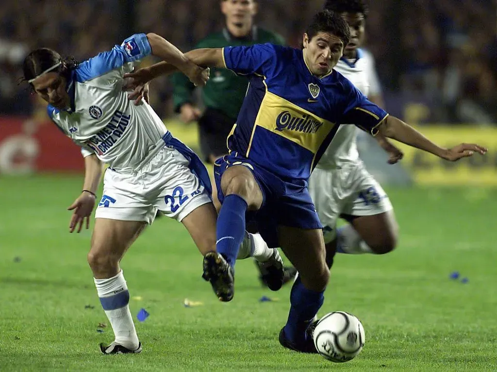 Galdamez y Riquelme en la final de la Copa Libertadores 2001. (JAM Media)