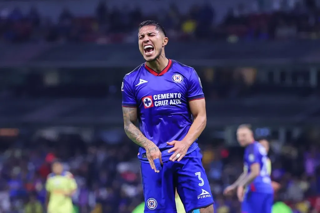 Sale de Cruz Azul, el nuevo destino de Carlos Salcedo (Imago 7)