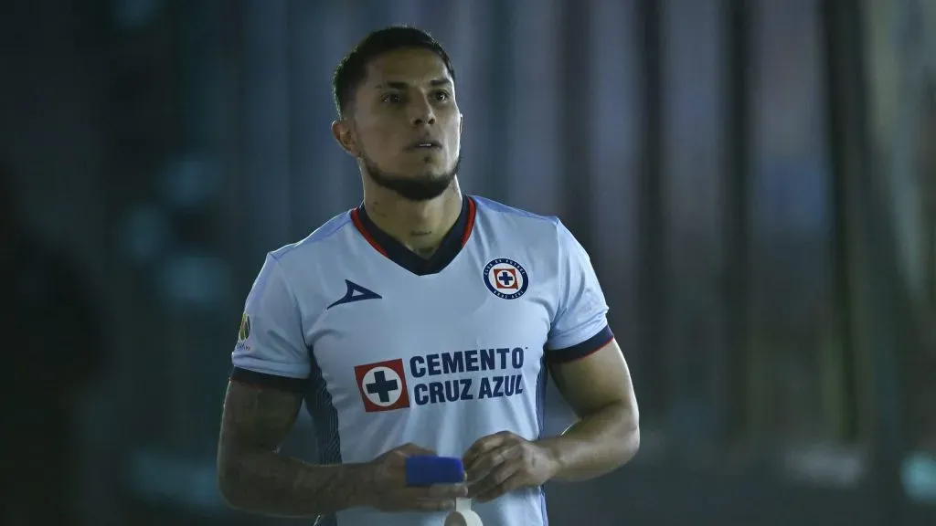 Sale de Cruz Azul, el nuevo destino de Carlos Salcedo