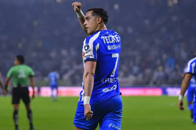 Rogelio Funes Mori podría llegar a Cruz Azul como una ganga (Imago 7)