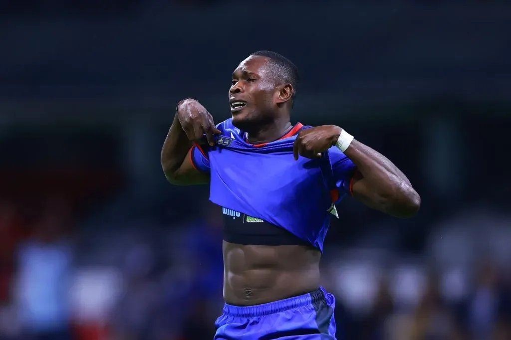 Diber Cambindo, ahora ex goleador de Cruz Azul. (Foto: Imago7)