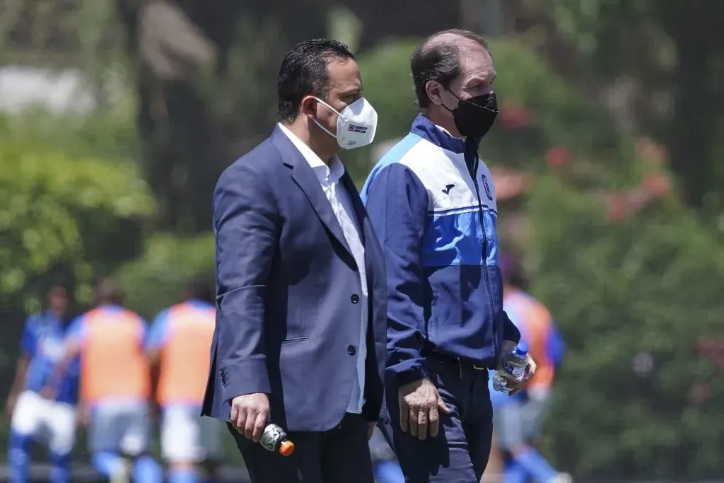 Victor Velazquez y Jaime Ordiales, durante el Clausura 2022. (Foto: Imago7)