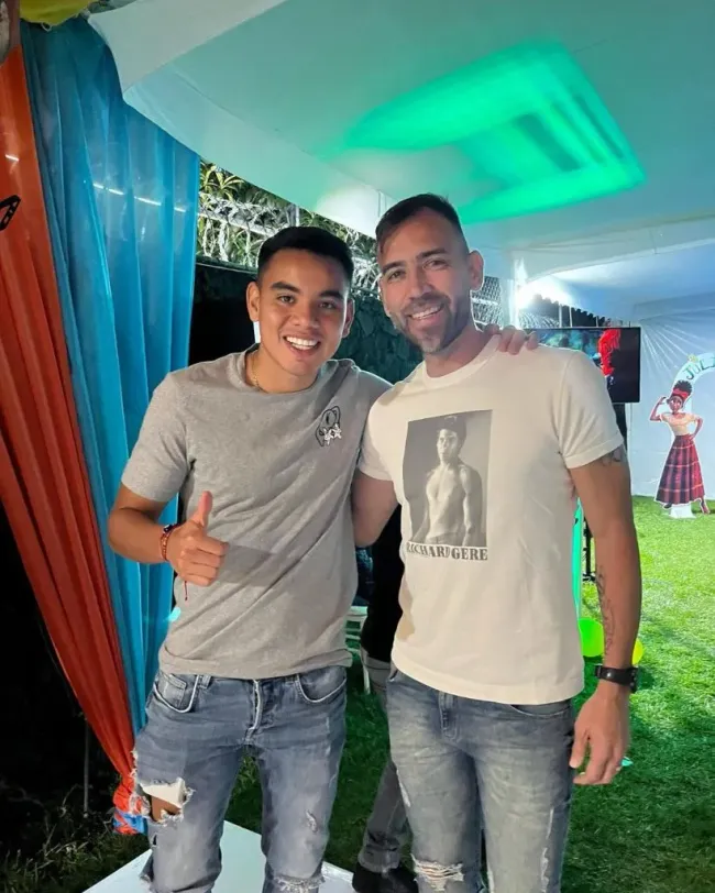 La foto de Charly y el Chelito juntos en el 2022. (Foto: @charlyrdz)