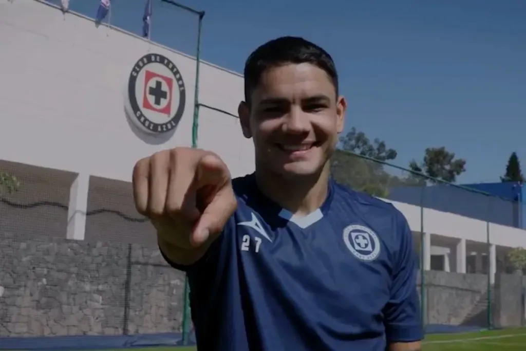 El Toro Fernández portará el mítico número 27 en Cruz Azul.