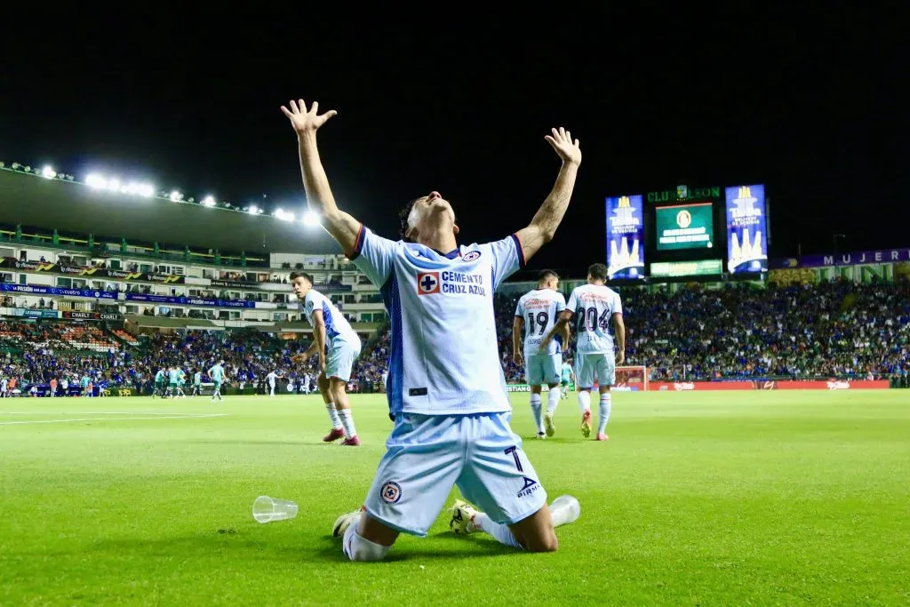 ¿Quién llega mejor al Clásico Joven Cruz Azul y América? (Imago 7)