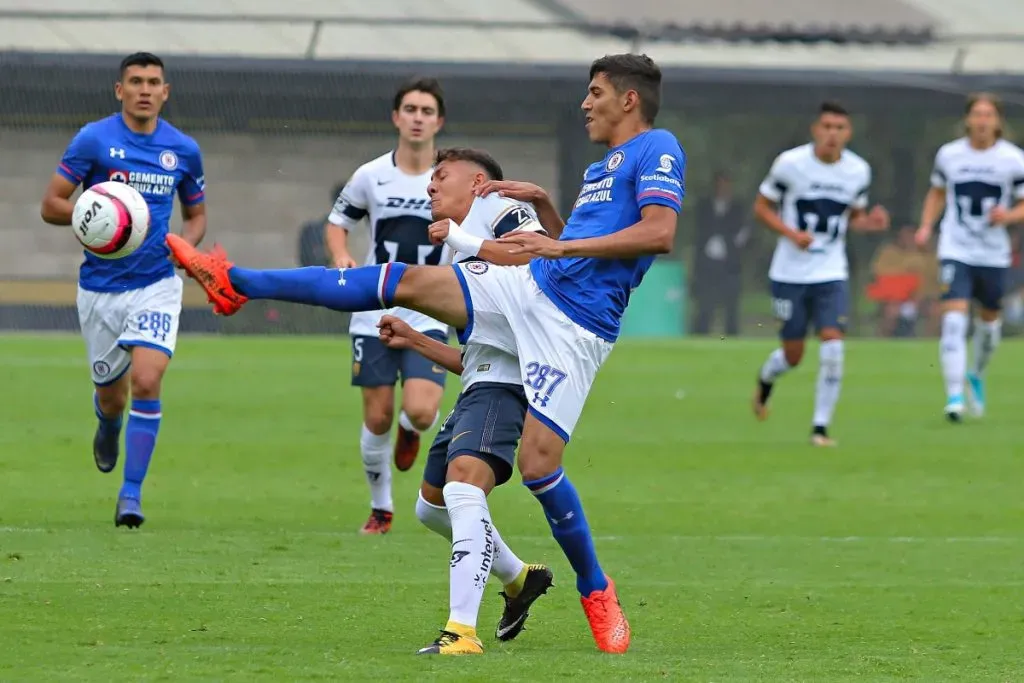 Josué Reyes, defensa mexicano ex de Cruz Azul. (Foto: Imago7)