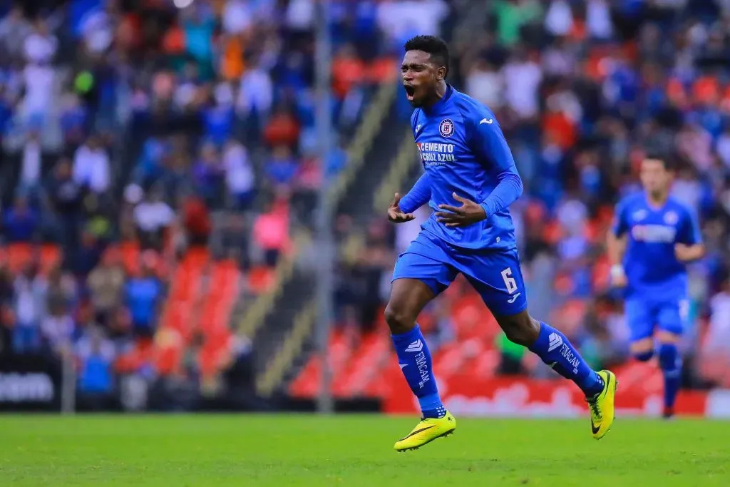 Jonathan Borja en su paso por Cruz Azul (Getty)
