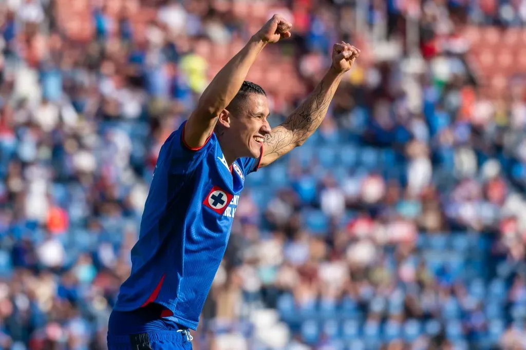 ¿Habrán salidas? La firme postura de Cruz Azul en el mercado (Imago 7)