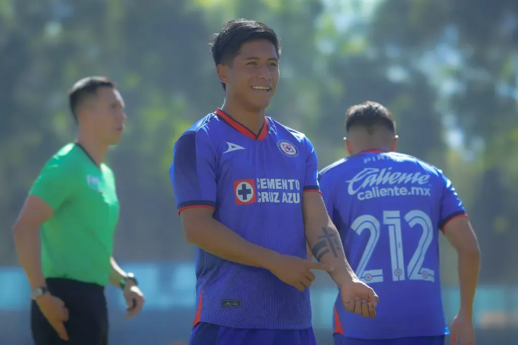 Jorge García tendría la oportunidad de sumar minutos en Cruz Azul (Imago 7)