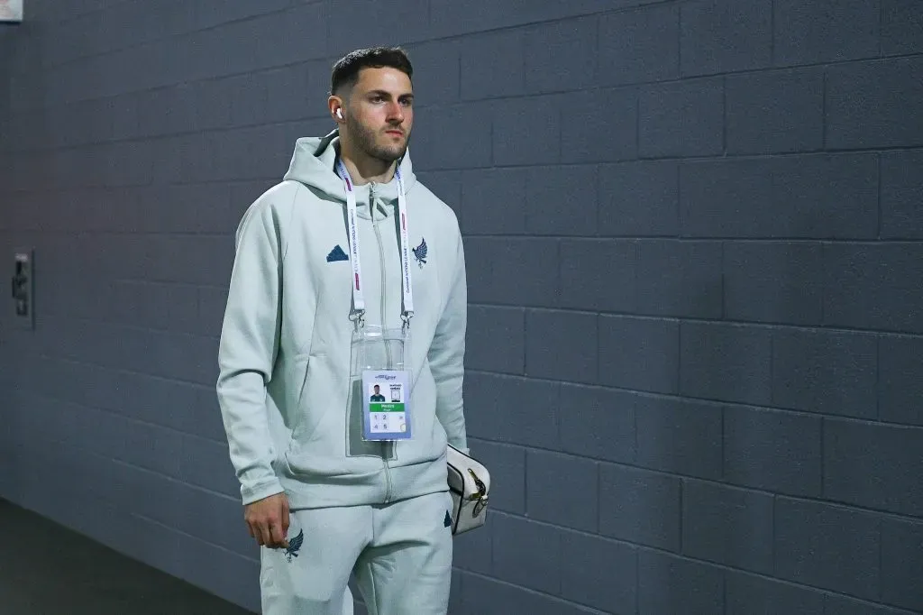 Santi Giménez reveló como se sintió tras ser borrado del Tri (Imago)