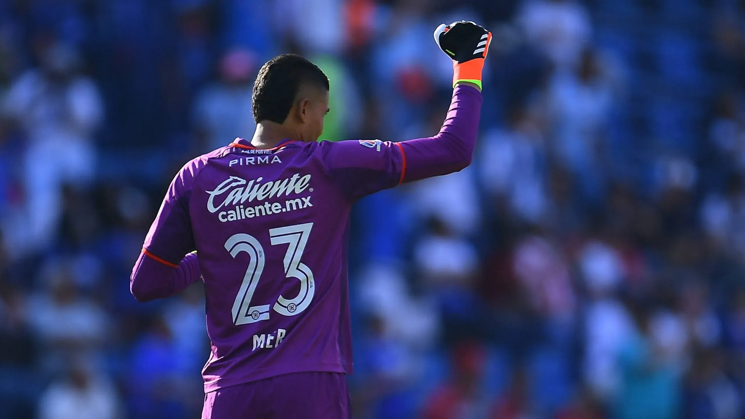 Cruz Azul: Desde la Premier League vienen por Kevin Mier - Vamos Azul