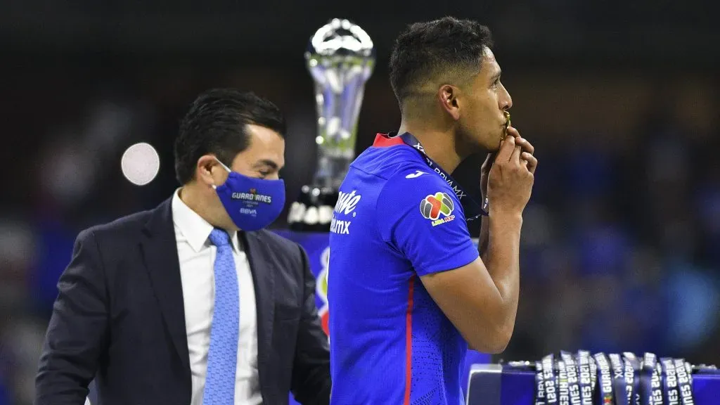 ¿Cuánto dinero le costaría a Cruz Azul repatriar a Luis Romo?