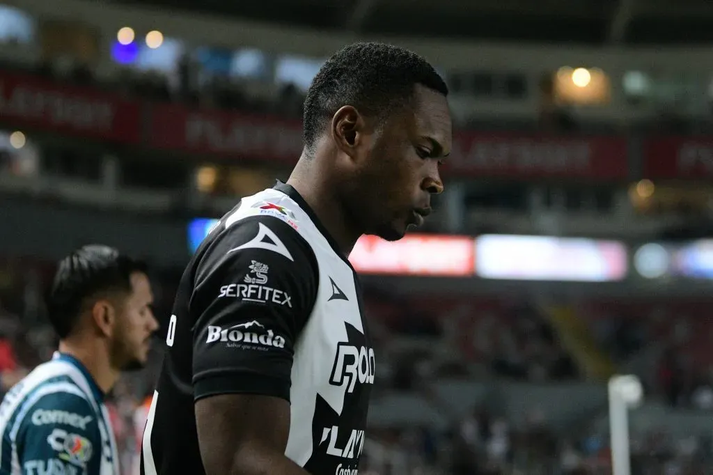 La fecha límite que tiene Necaxa para comprar a Diber Cambindo (Imago 7)