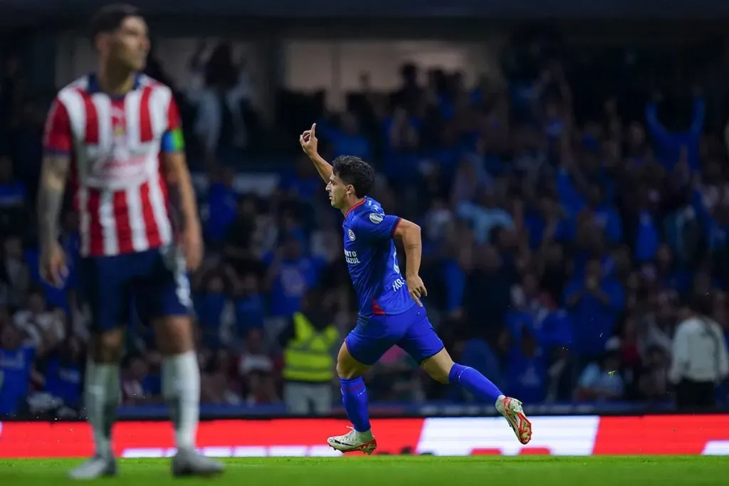 En el Clausura 2024, Cruz Azul recibió a Chivas en el Estadio Azteca. (Foto: Imago7)