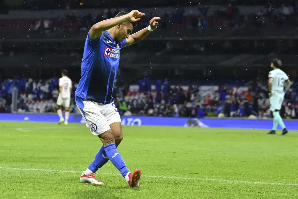 Orbelín Pineda y su ‘moto’ particular cuando celebraba un gol (Imago 7)