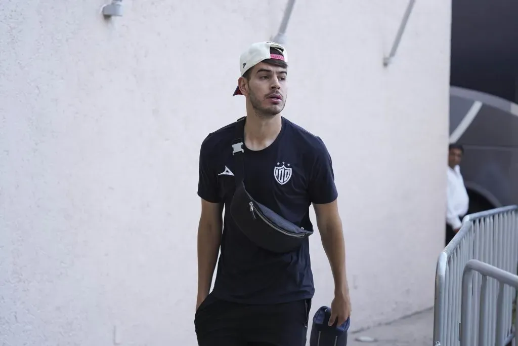 Cruz Azul habló con su representante: ¿se acelerá por Alan Montes? (Imago 7)