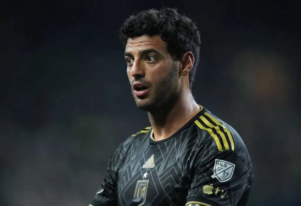 Carlos Vela se mantiene sin equipo y todo apunta que completará su año sabático.