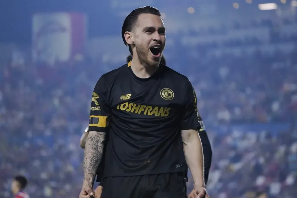 Cruz Azul insiste con el fichaje de Canelo Angulo (Imago 7)