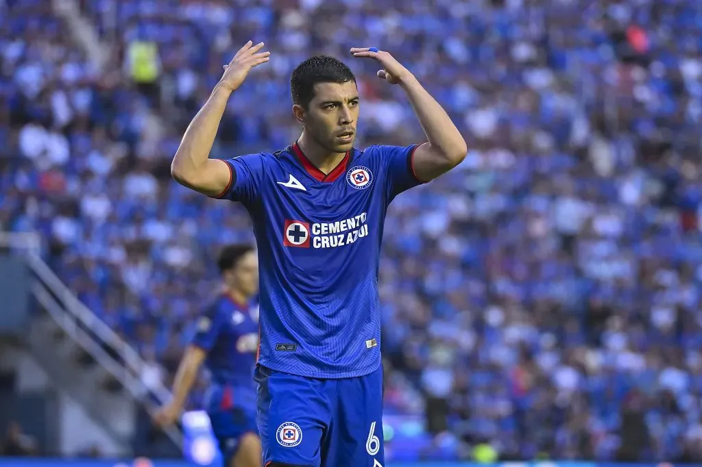 Erik Lira no ve con malos ojos salir de Cruz Azul para llegar a Tigres (Imago 7)