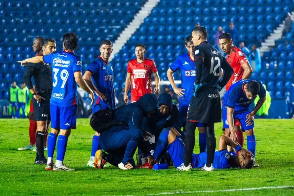 Así quedaba tendido Giakoumakis ante América de Cali. (Imago 7)