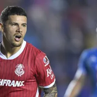 ¿Loco por venir? Maximiliano Araujo vuelve a reaccionar a un posteo de un jugador de Cruz Azul