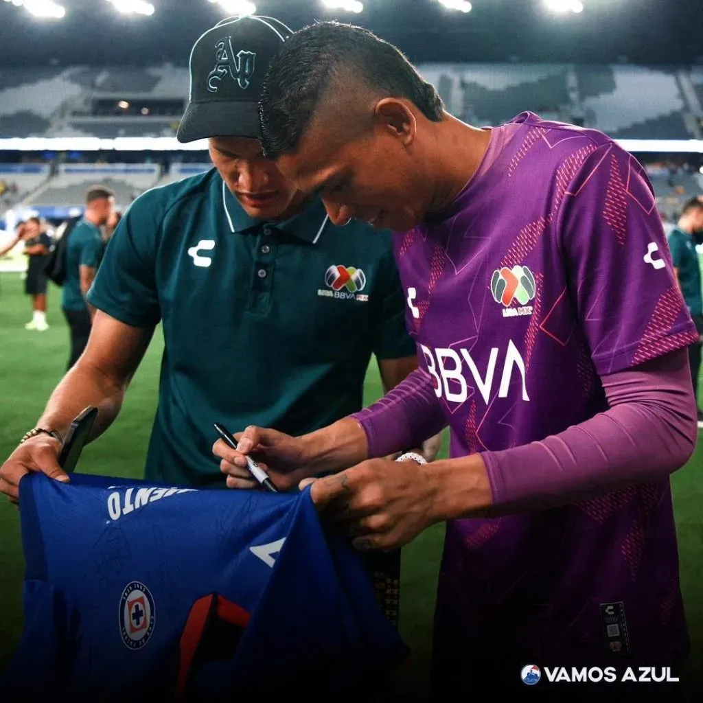 ¿Por qué Nelson Deossa le pidió a Kevin Mier una firma? (@Mireles94_)